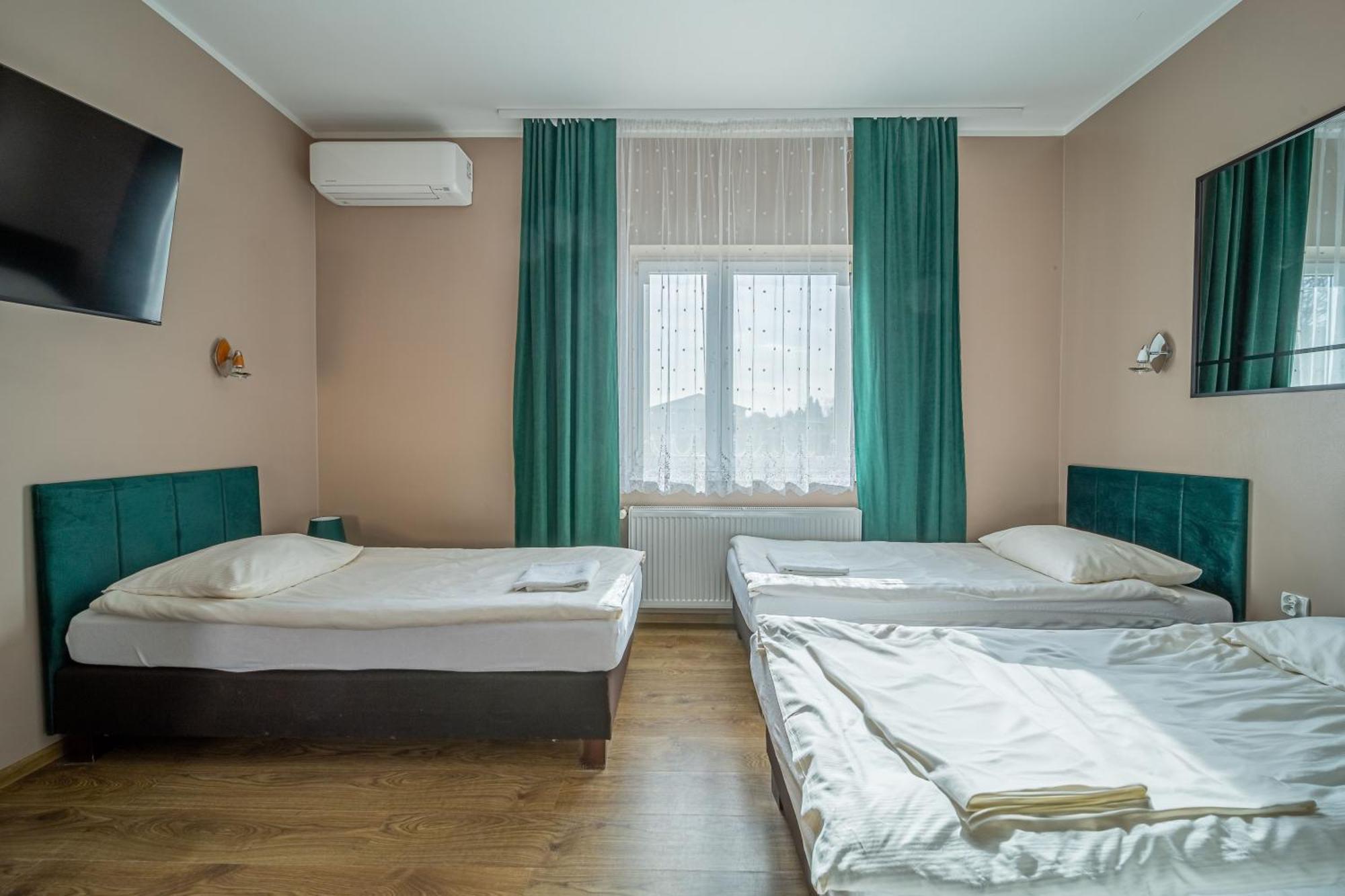 Motel "Plomyk" Kunowice Exterior photo