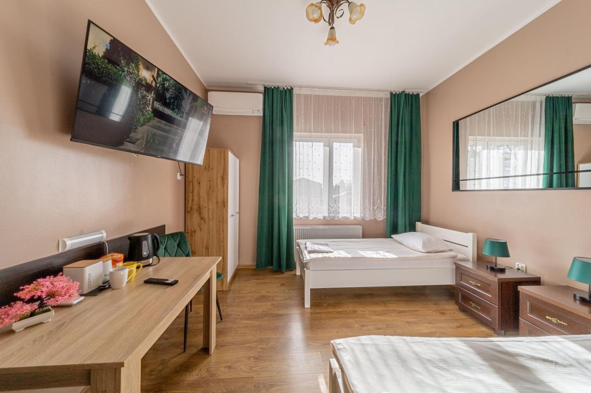 Motel "Plomyk" Kunowice Exterior photo